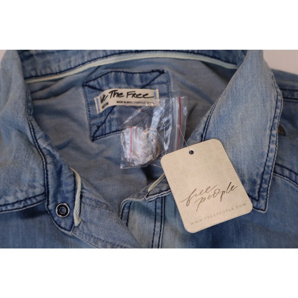 NEW Free People We The Free Austin Jean Jacket Blue Studded Button Up Denim M - Picture 3 of 5